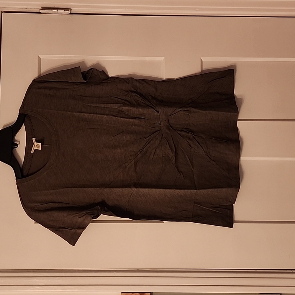 NWT. Westbound. Olive Green faux wrap short sleeve top. XL